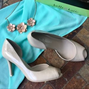 ⭐️ $5 sale ⭐️ Nude heels