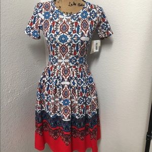 🦄LuLaRoe Dipped Amelia Unicorn XS🦄