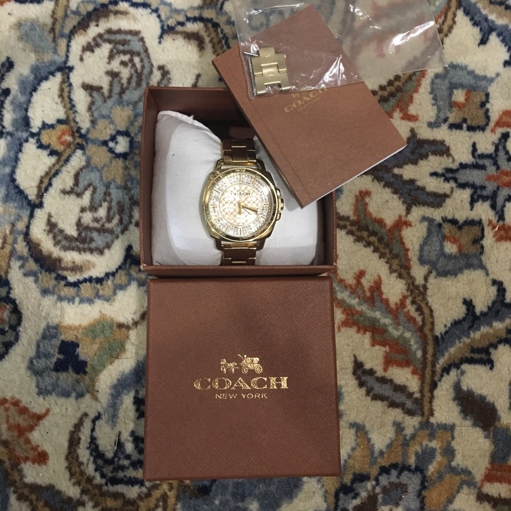 EUC Coach watch gold w/crystal embellishment