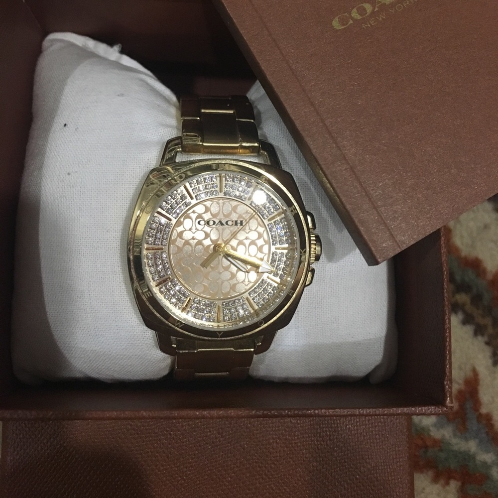 EUC Coach watch gold w/crystal embellishment - Picture 2 of 2