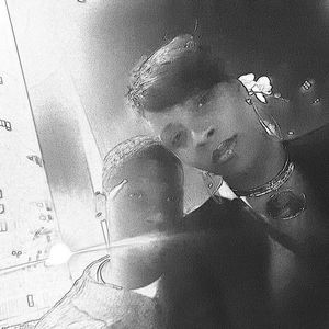 Meet your Posher, Zakeia