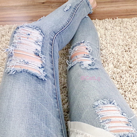 BOGO🔹Distressed Denim Ripped Skinny Jeans Frayed - Picture 3 of 5