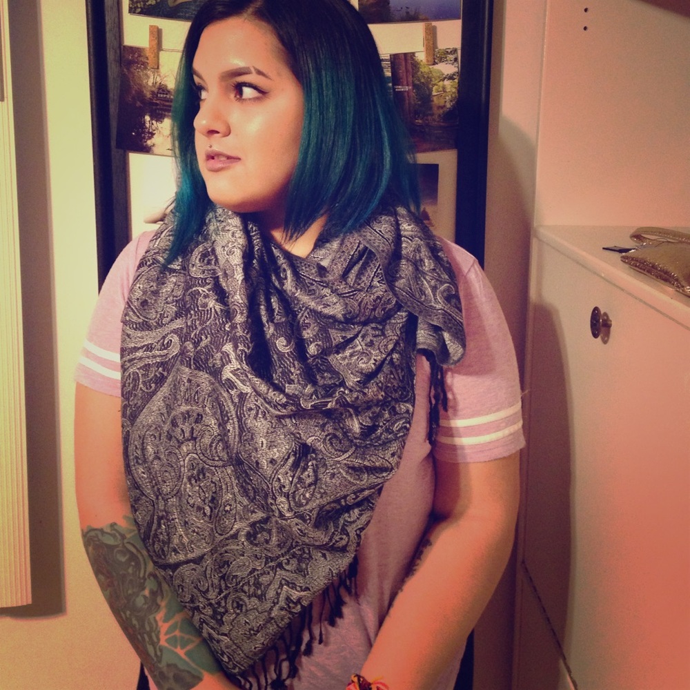 Large Cashmere Gray and black scarf