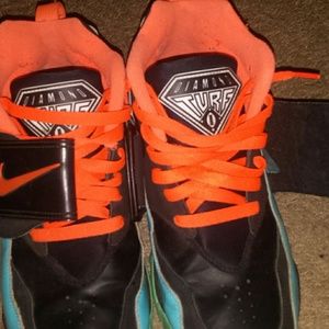 Pair Of Diamond Turfs All They Need Is Clean Up