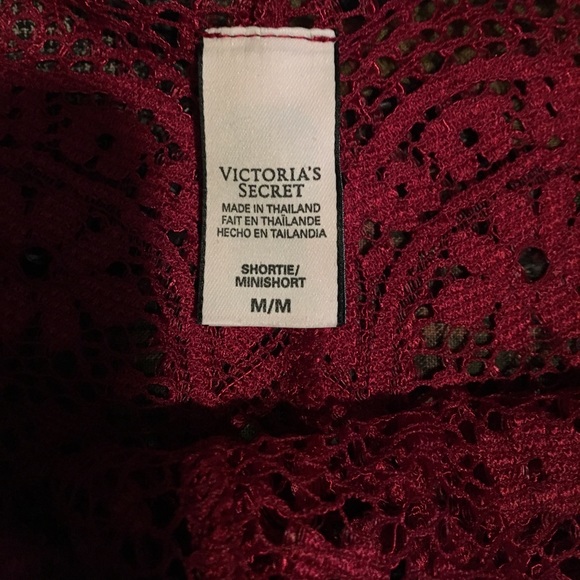 Victoria Secret bra and panty set - Picture 2 of 6