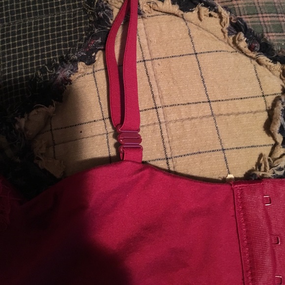 Victoria Secret bra and panty set - Picture 5 of 6