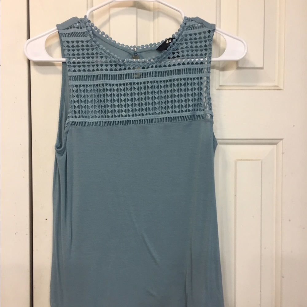 H & M sleeveless top