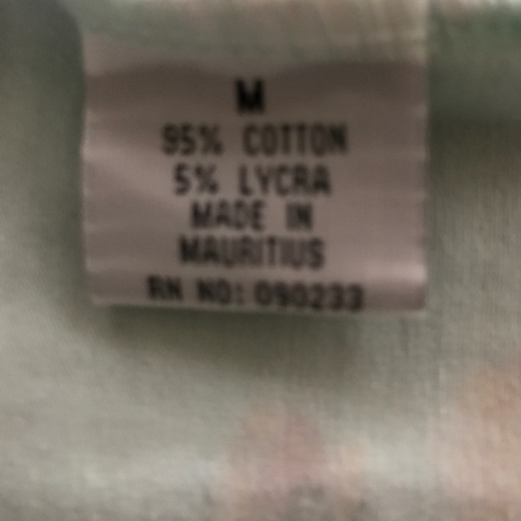 Nollie Floral Crop Top - Picture 6 of 6