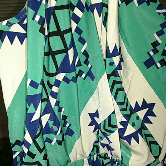 Aztec green romper - Picture 4 of 4