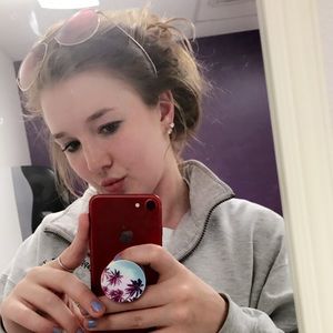 Meet your Posher, Michaela