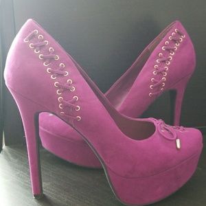 Jessica Simpson platforms