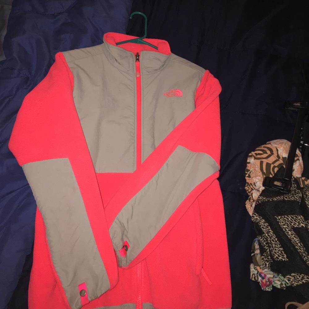 North face Jacket 🌷🌷🌷