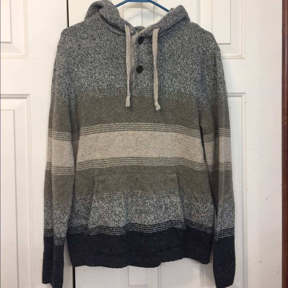 American Eagle Men's Sweater