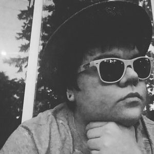 Meet your Posher, Alex