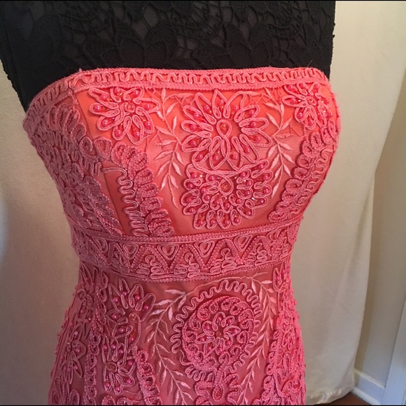 Sue Wong Dresses & Skirts - Coral Strapless Beaded Dress
