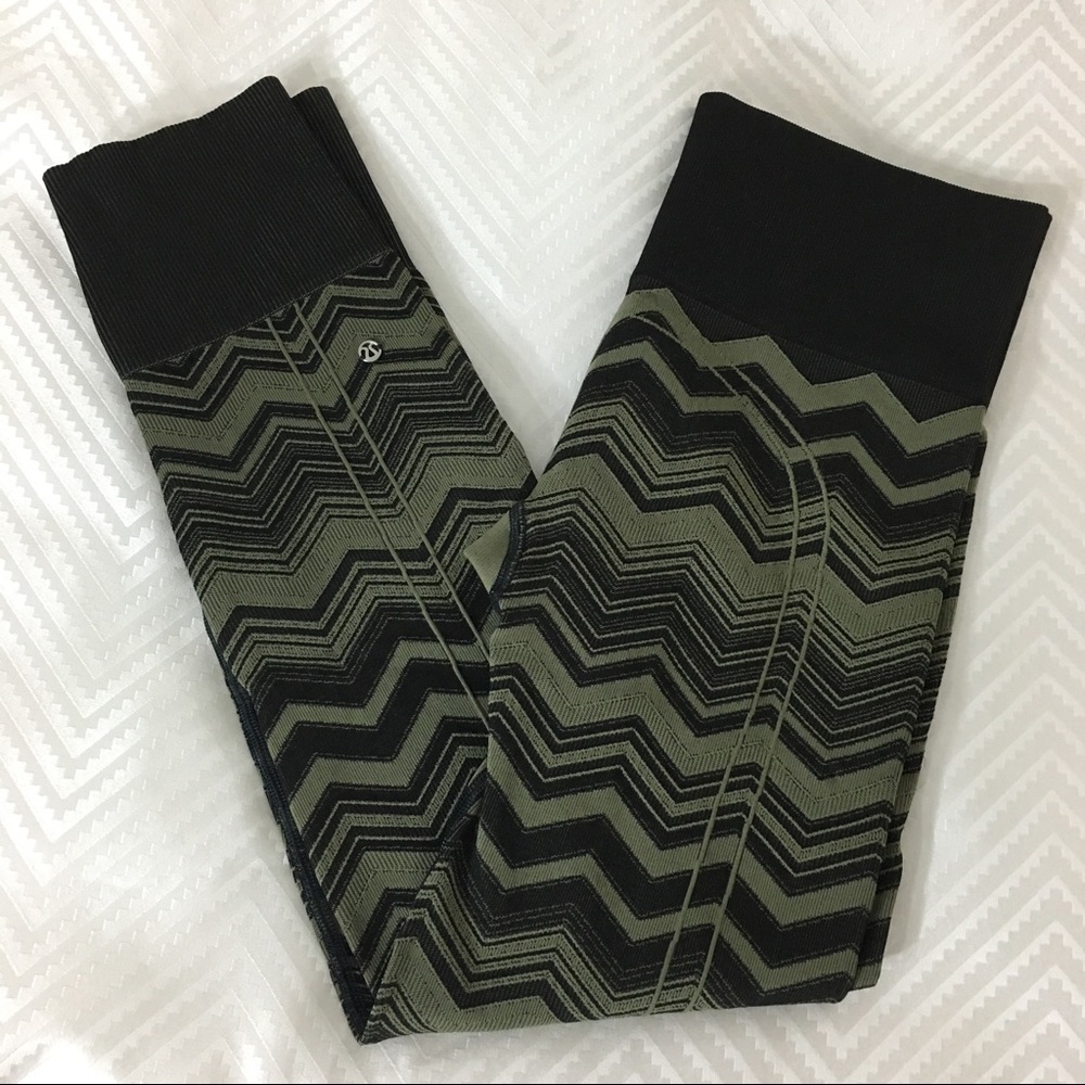 Lululemon Ebb to Street