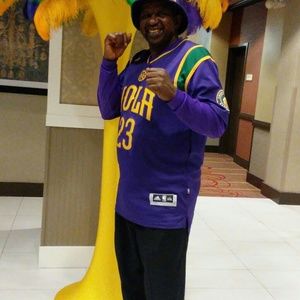 Meet your Posher, Felton