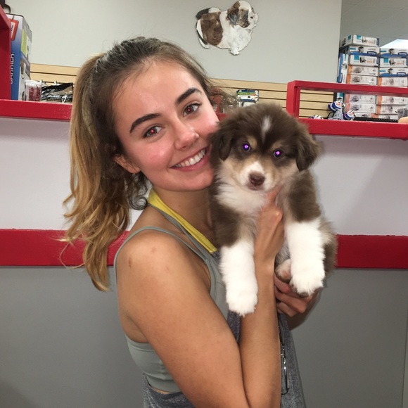 Meet your Posher, Tina - Picture 1 of 1