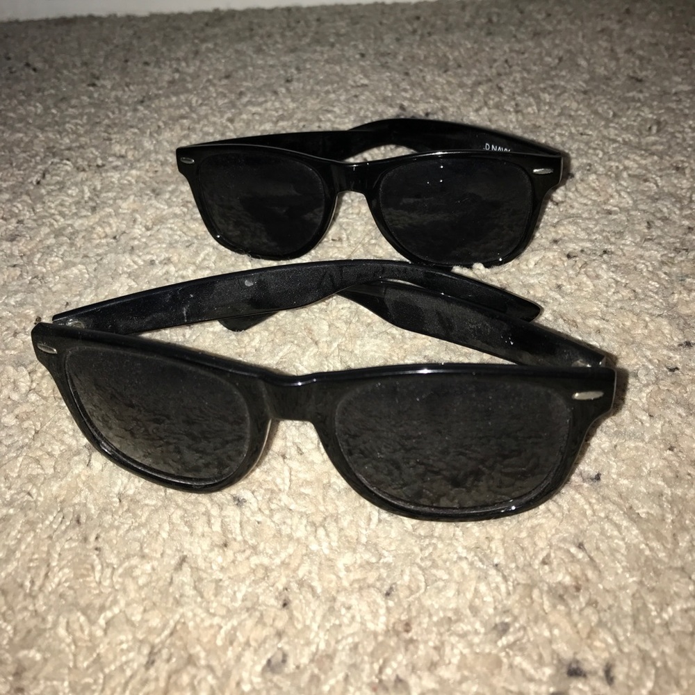 Unisex Black old navy sunglasses