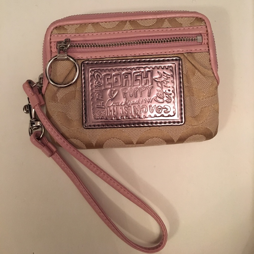 Coach wristlet wallet