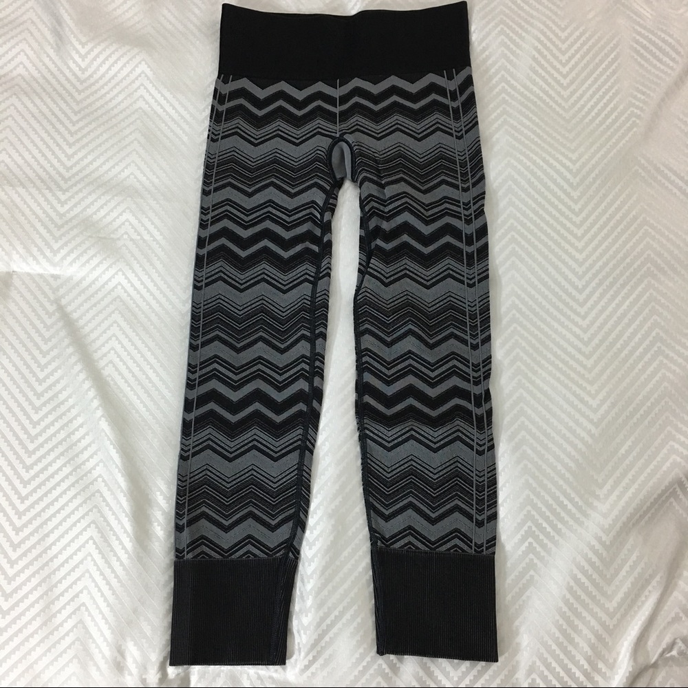 Lululemon Ebb to Street