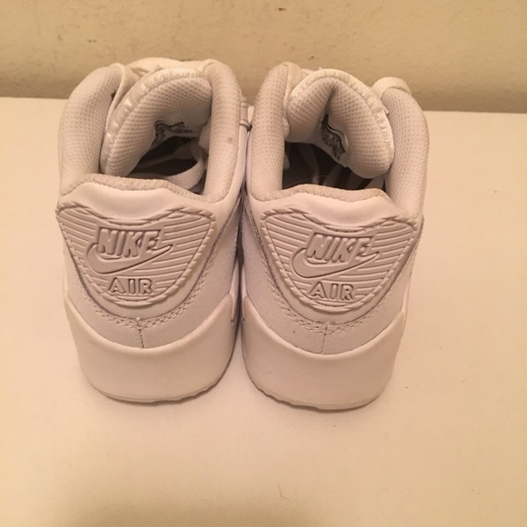 all white boys sneakers 67 nike air max other boys nike air max all white all white boys sneakers 67 nike air max other boys nike air max all white