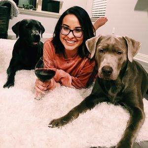 Meet your Posher, Megan