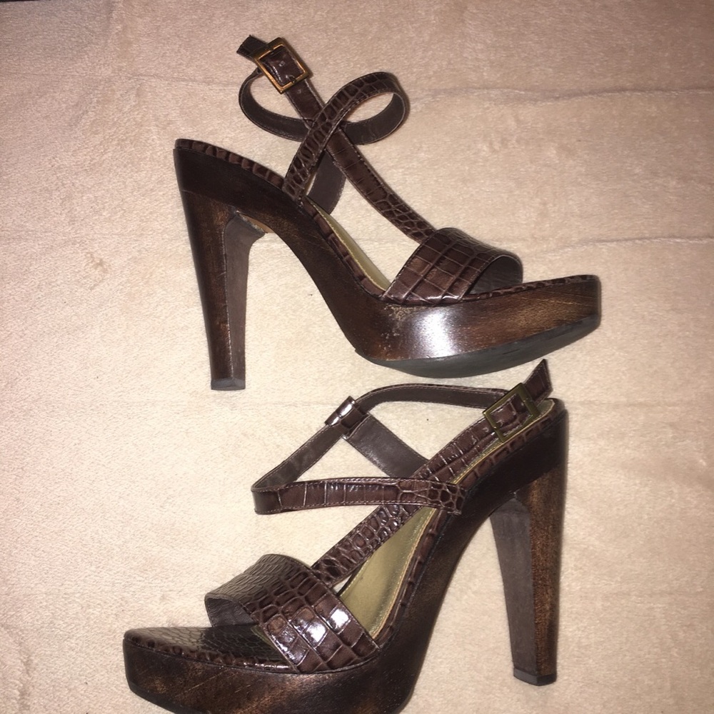 BeBe sandal ( never worn)