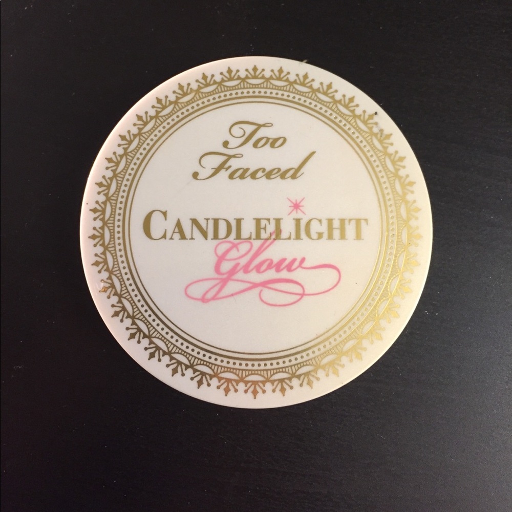 Too faced candlelight glow- warm glow