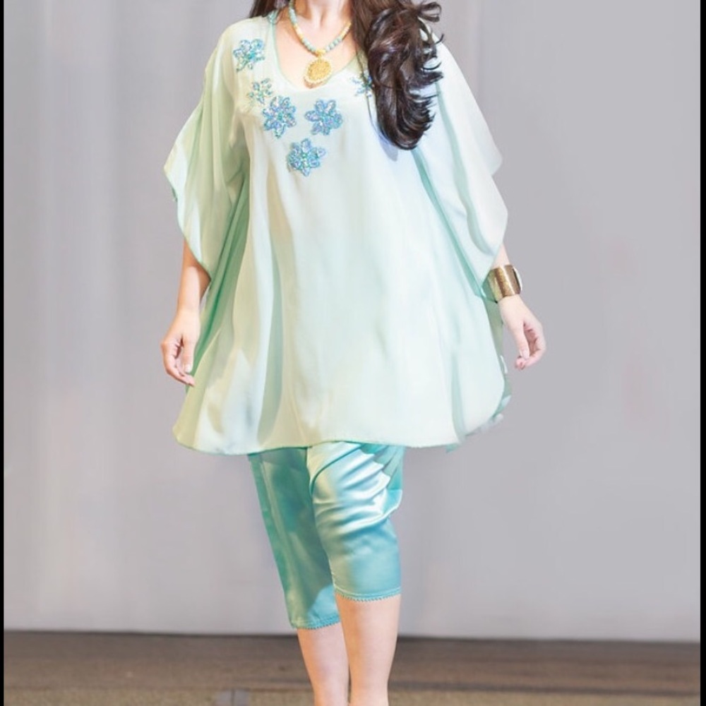 Top set with haram pants
