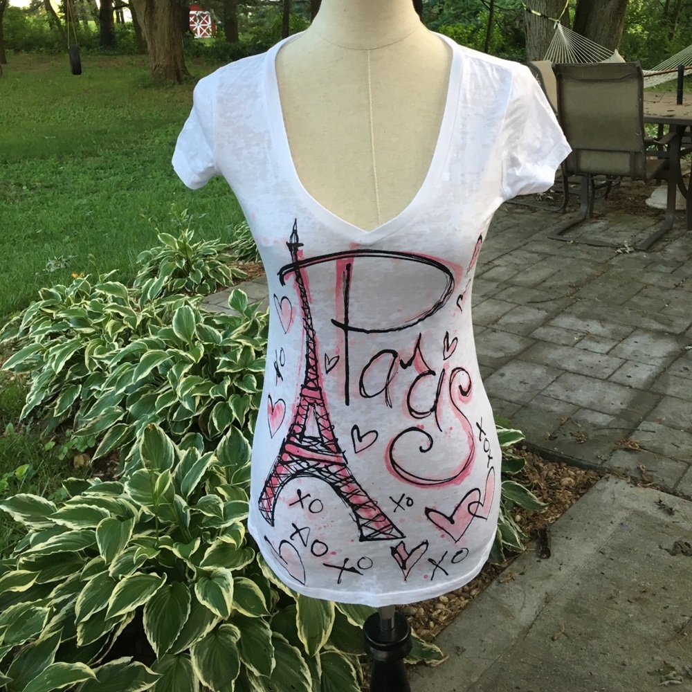 V-Neck Love Paris T-Shirt