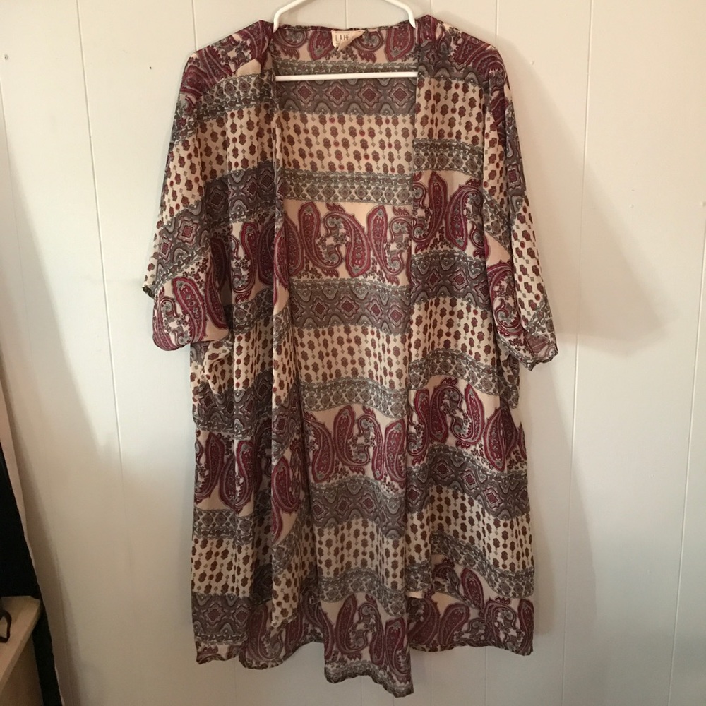 Pacsun flowy kimono
