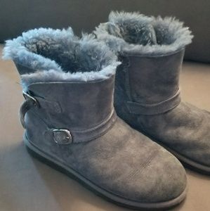 Kirkland boots - NOT UGGS!