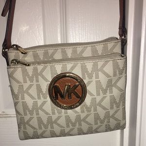 Michael Kors Fulton crossbody