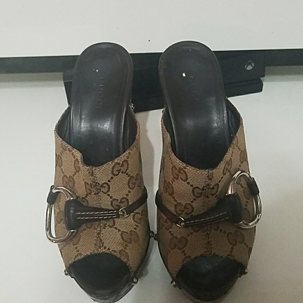 Authentic Gucci clogs