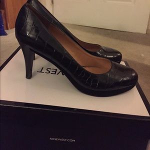 Nine West Black Pumps