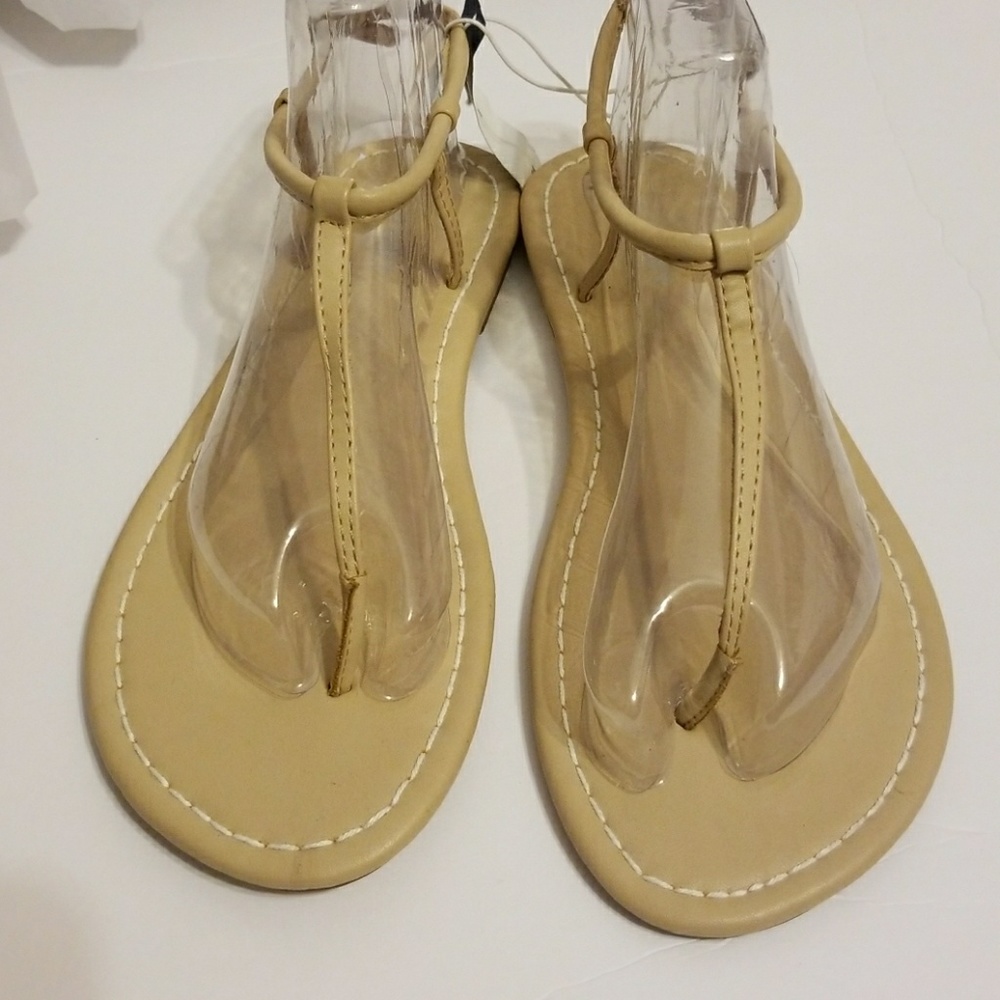 Old Navy T-strap Sandals Size 8