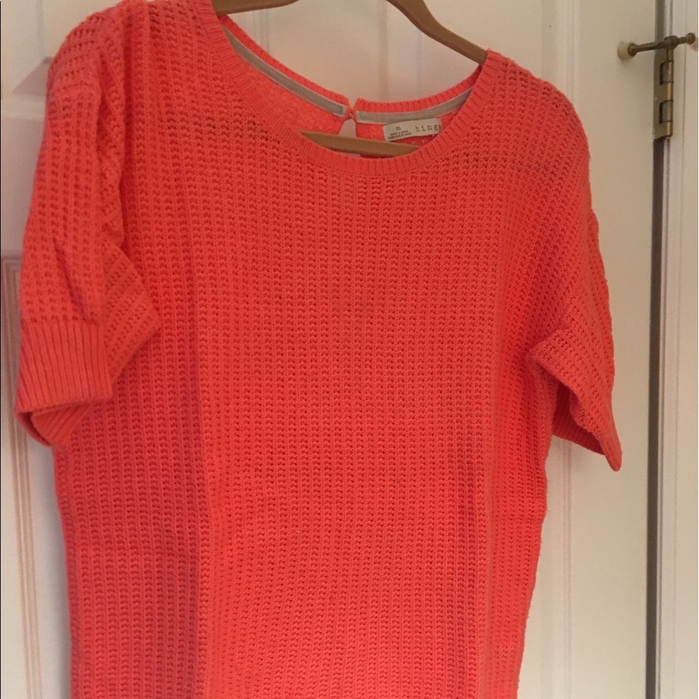 Short sleeved sweater