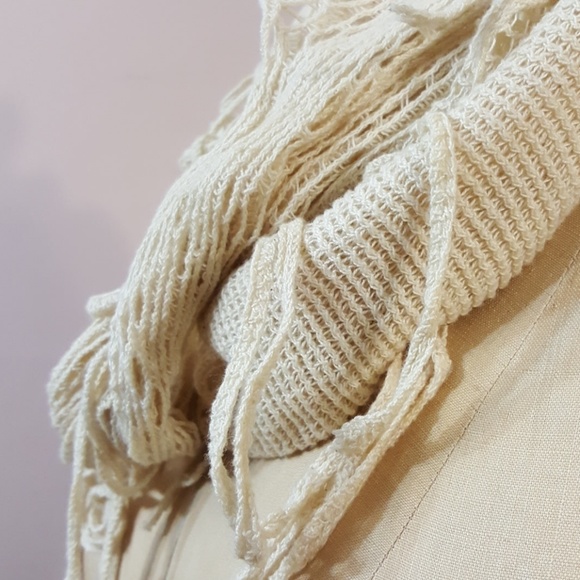 Spring scarf - Picture 2 of 3