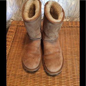 UGG size 5 boots
