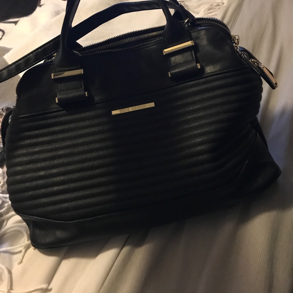 Black Steve Madden purse with matching wallet