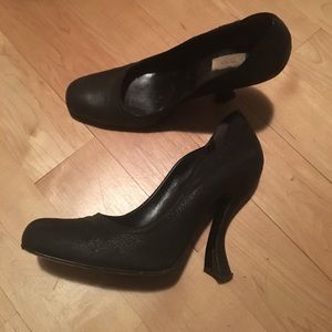 Prada high heals gently worn excellent condition
