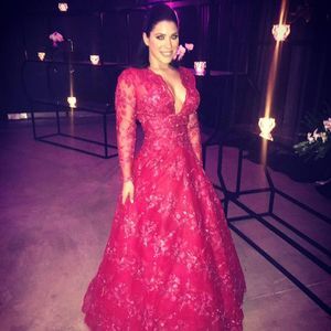 Meet your Posher, Emilia