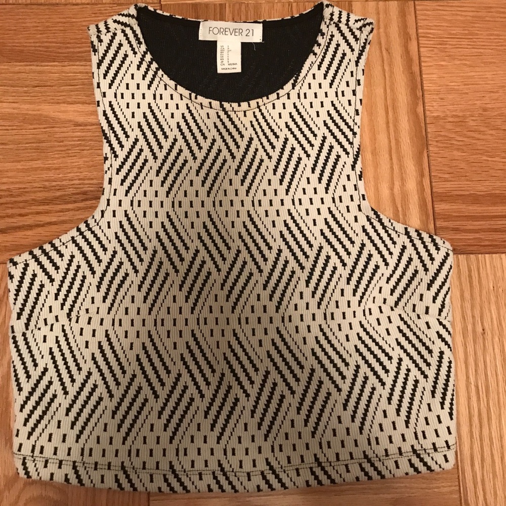 Forever 21 Geometric Print Crop Top