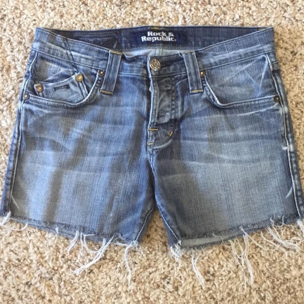 Vintage Rock & Republic Patch Cut Off Jean Shorts - Picture 2 of 4