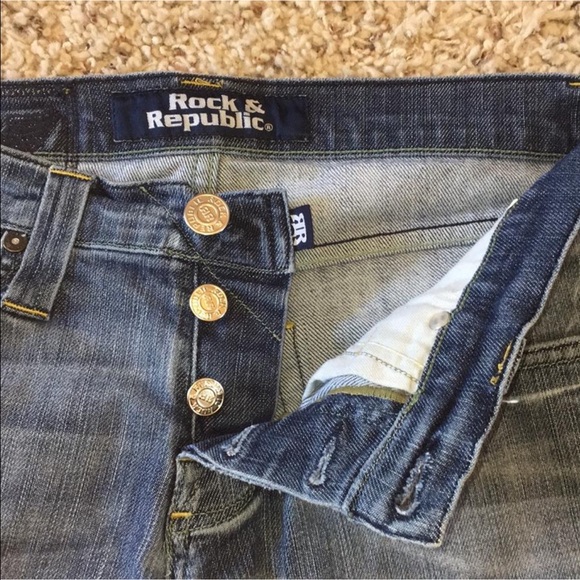 Vintage Rock & Republic Patch Cut Off Jean Shorts - Picture 3 of 4