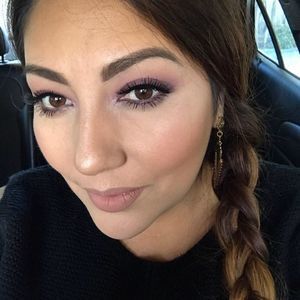 Meet your Posher, Alma