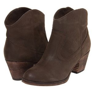 Rocket Dog heeled booties