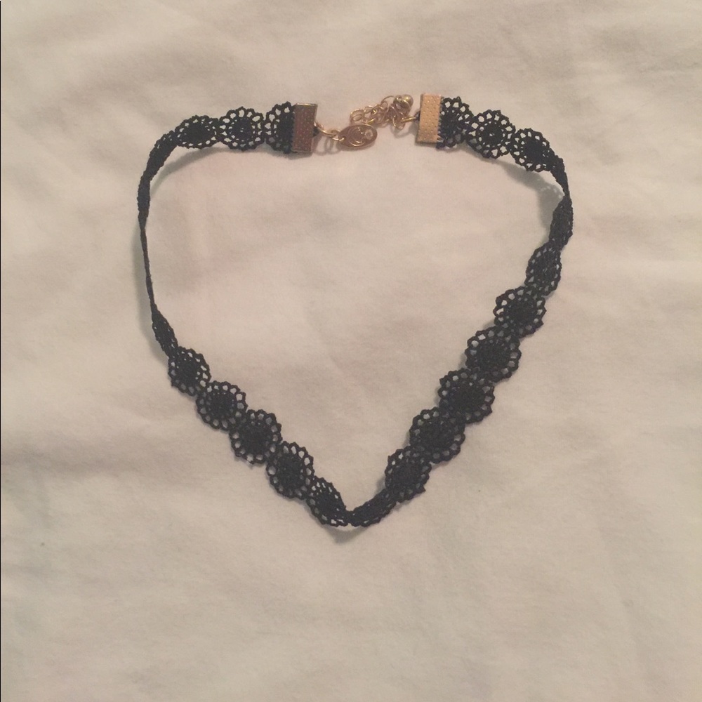 Black choker