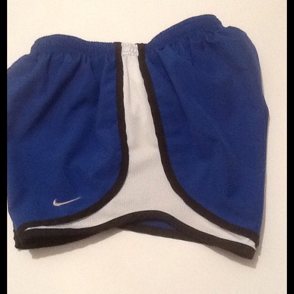 Nike Pants - ❤️SALE❤️Nike DRI-FIT shorts